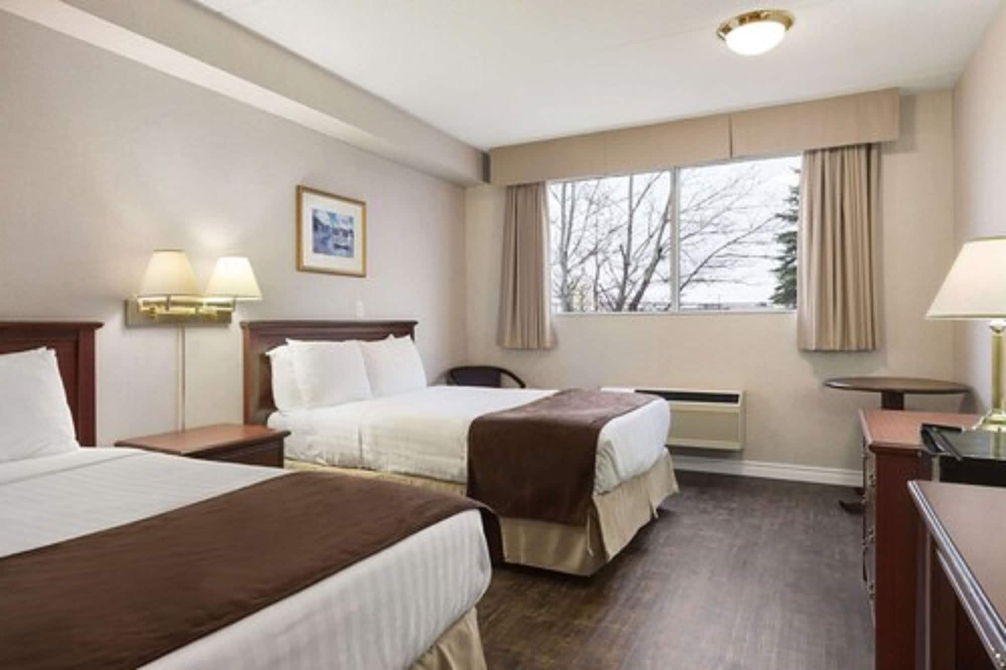 Days Inn By Wyndham Броквилл Экстерьер фото